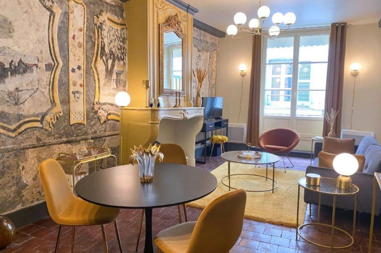 Les Fresques De Leon Apartment Tournus Exterior photo